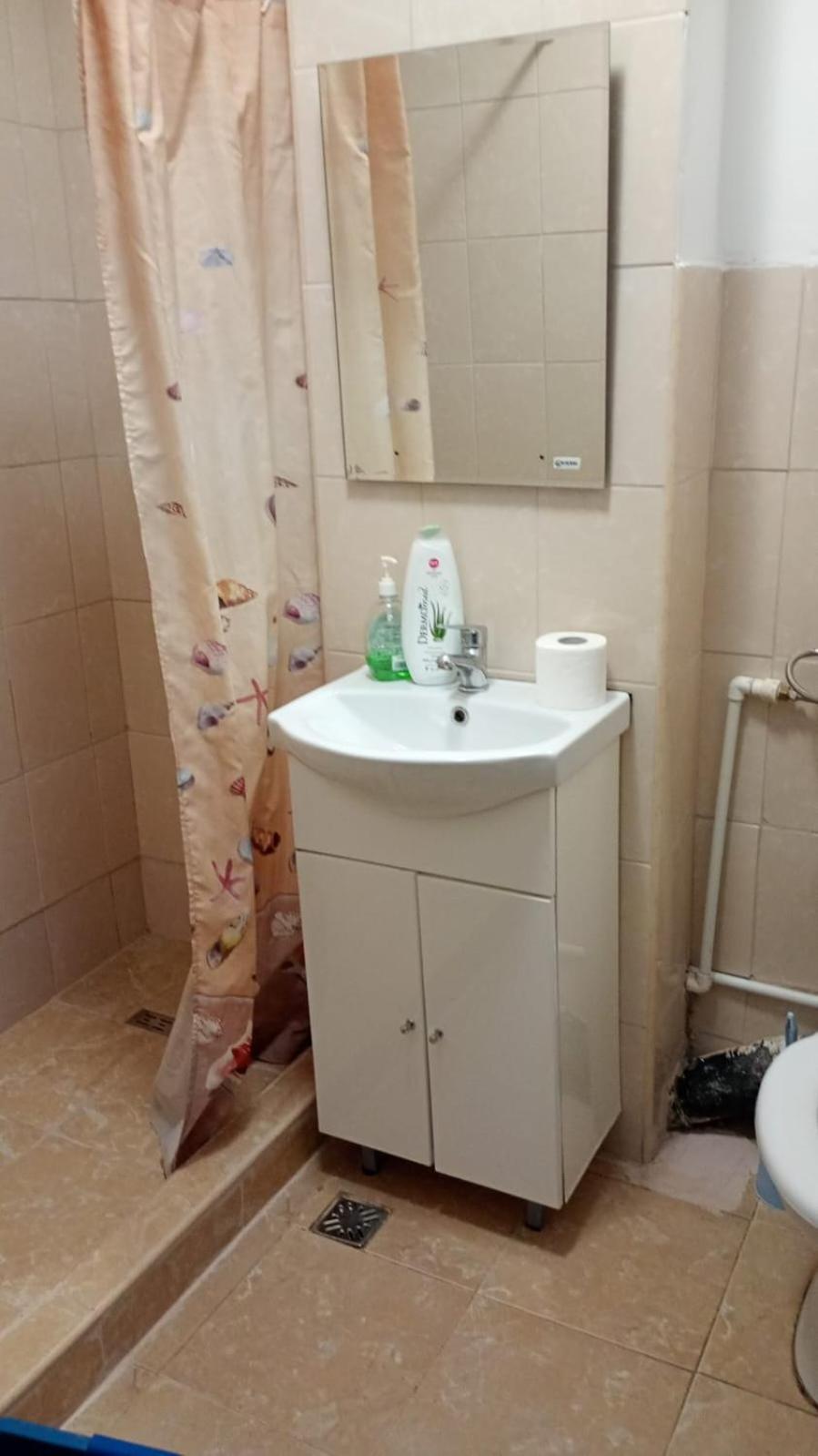 4 Rooms Apartment Тульча Екстер'єр фото